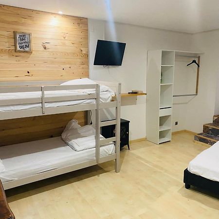 Home Saint Michel Понторсон Экстерьер фото